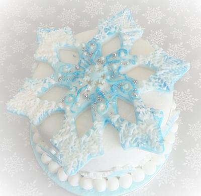 Snowflake - Cake by Jacqui's Cupcakes & Cakes