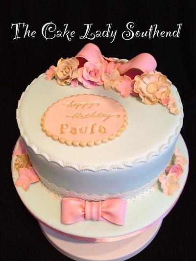 Vintage  - Cake by Gwendoline Rose Bakes