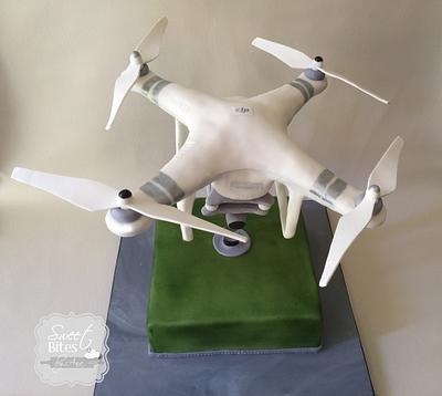 Fondant Drone | Gateau anniversaire, Anniversaire, Gateau