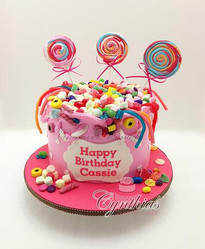 Candy Bag! - Cake by Cynthia Jones
