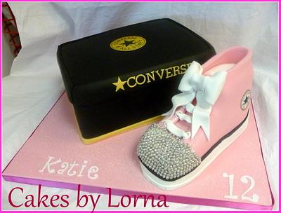 Converse Bling Shoe Cake and Box - Cake by Cakes by Lorna
