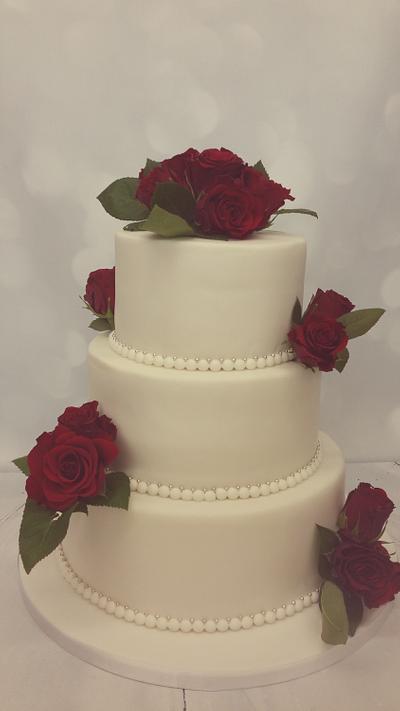 Romantic wedding  cake - Cake by SpecialtycakesNL