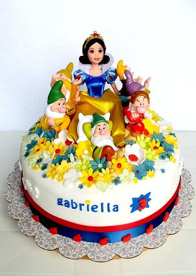Snow White's Enchanted Garden - Cake by miettes
