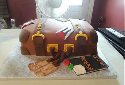 suitcase travel cake - Cake by mellegodin