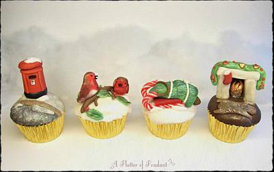 4 Vintage Christmas Cupcakes - Cake by Jen McK Evans