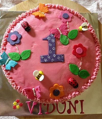 1st Birthday cake - Cake by Nilu's Cake D'lights