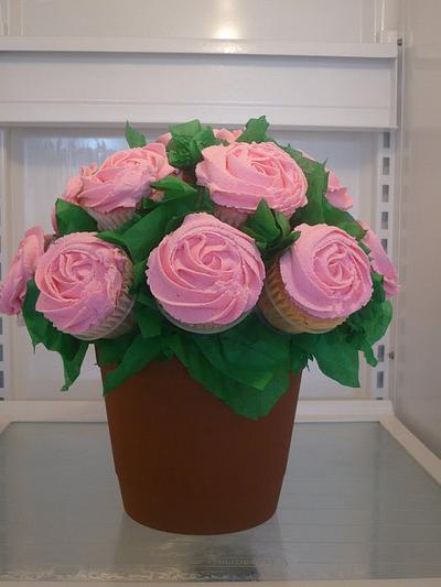 Cupcake bouquet - Cake by Ashley