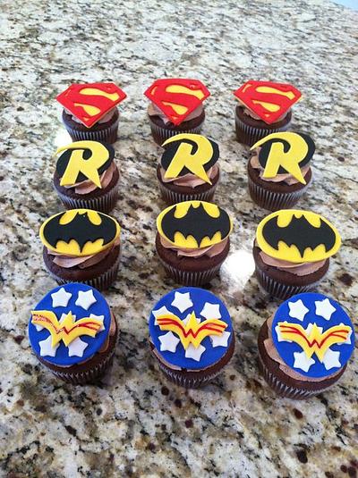 Super hero cupcakes - Cake by Joanne