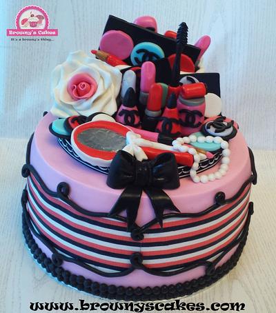 Chanel make-up cake - Cake by Browny's Cakes