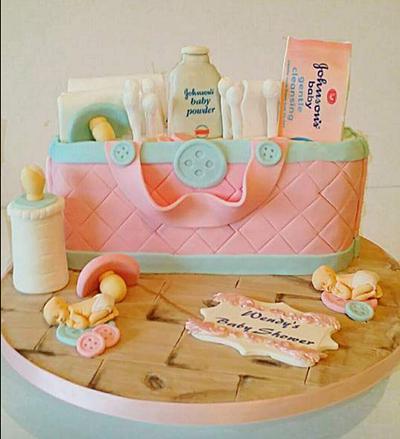 Baby bag girl - Cake by Michelle Donnelly