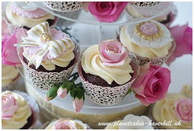 Wedding Cupcakes - Cake by Planet Cakes