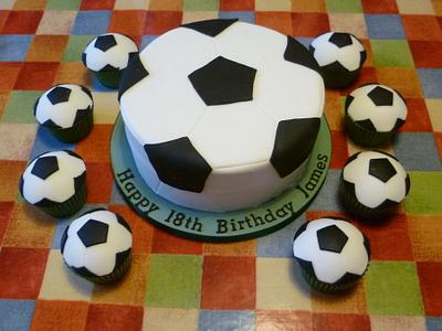Football Cake - Cake by suzannahscakes