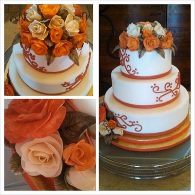 Round Rose Wedding Cake - Cake by Loretta