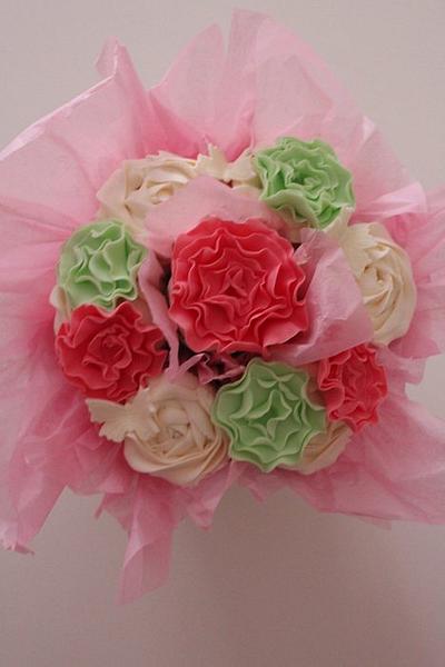 Cupcake bouquet  - Cake by Tillymakes