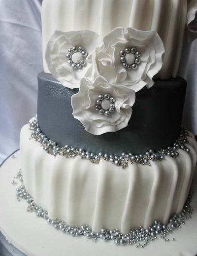 Pewter and white wedding - Cake by Carrie-Anne Dallas
