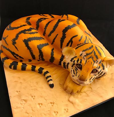 Tiger cake - Cake by Fondant Fantasies of Malvern