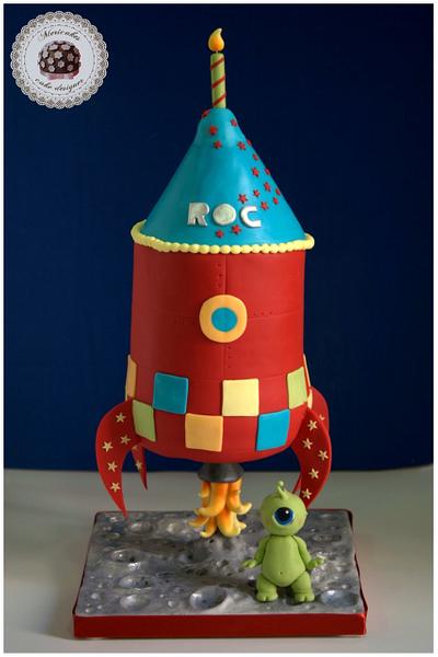 Rocket gravity cake 3D - Cake by Mericakes