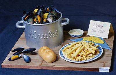 Cake International entry - Moules et Frites - Cake by The Chain Lane Cake Co.