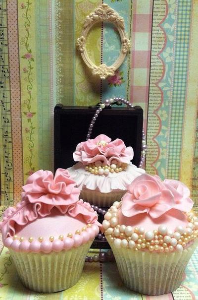 Boudoir Collection - Cake by couturecakesbyrose