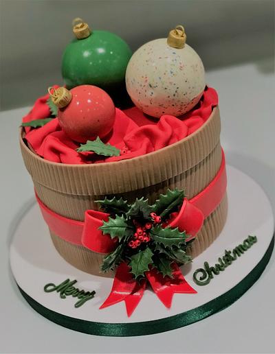 Baubles - Cake by Lorraine Yarnold
