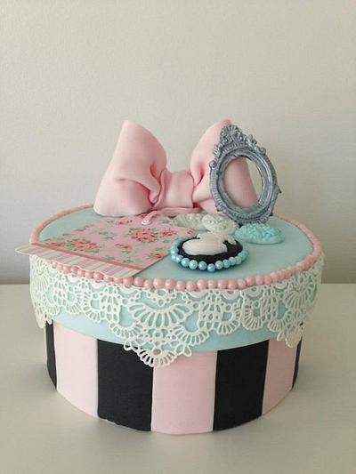 Hat Box Cake - Cake by CakeyBakey Boutique