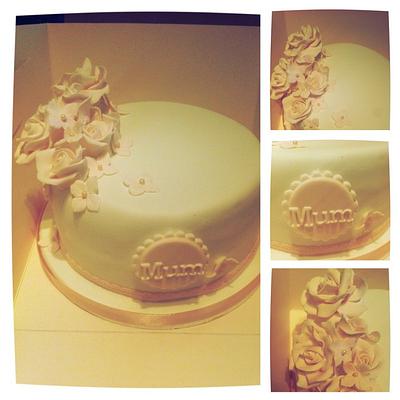 simple cake for mum - Cake by missbrianab