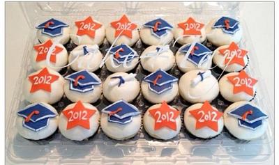 2012 Grad Cupcakes - Cake by Angel Chang