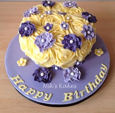 Lemon & Poppyseed with Elderflower Buttercream Birthday Roses  - Cake by Nikskakes