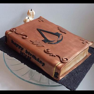 Custom Assassins Creed cake  - Cake by Jenn Szebeledy  ( Cakeartbyjenn_ )