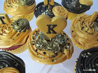 Fashionista Cupcakes - Cake by Favoured Cakes