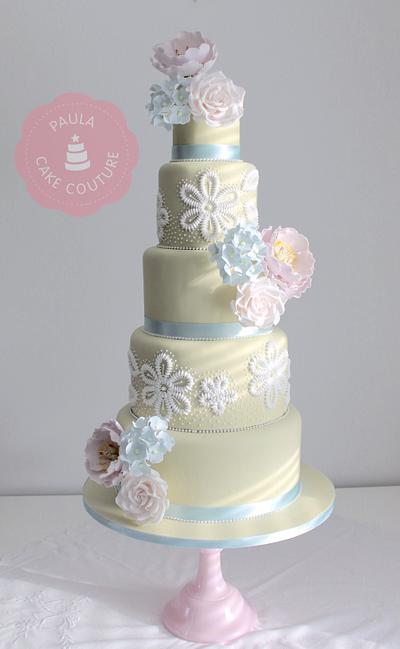 Pretty Floral Pastels - Cake by Paulacakecouture