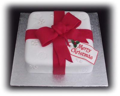 Christmas present - Cake by Cakemaker1965