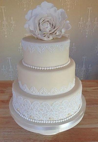 Peony Wedding cake - Cake by Wendy 