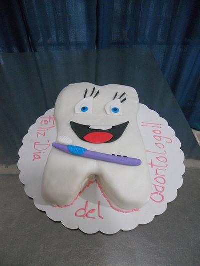 DENTIST DAY  - Cake by Karen de Perez