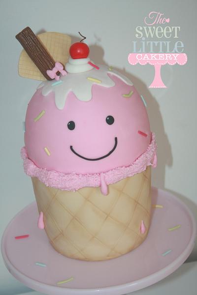 Cute Ice Cream cone - Cake by thesweetlittlecakery