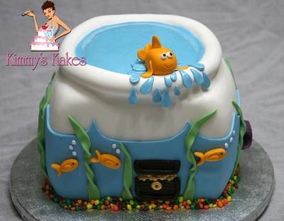 Roly Poly Fish Heads - Cake by Kimmy's Kakes
