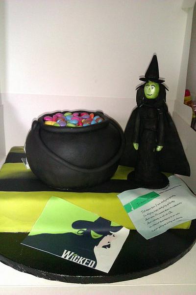 Wicked the musical - Cake by PipsNoveltyCakes