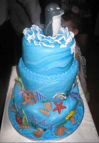Ocean Dolphin - Cake by Reveriecakes