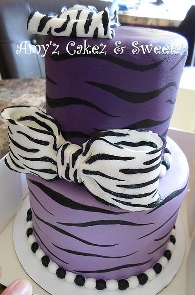 Purple & Zebra - Cake by Amy'z Cakez & Sweetz