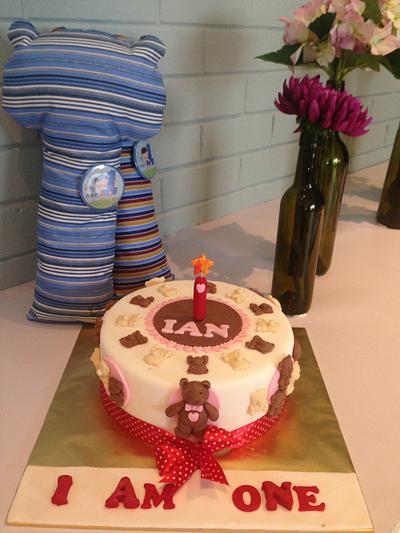 Teddy Bear  - Cake by Samm
