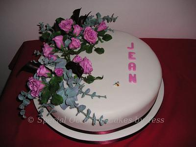 Roses, Arum lilies and Eucalyptus - Cake by Teresa Bryant