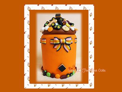 The candies jar cake - Cake by Laura Ciccarese - Find Your Cake & Laura's Art Studio