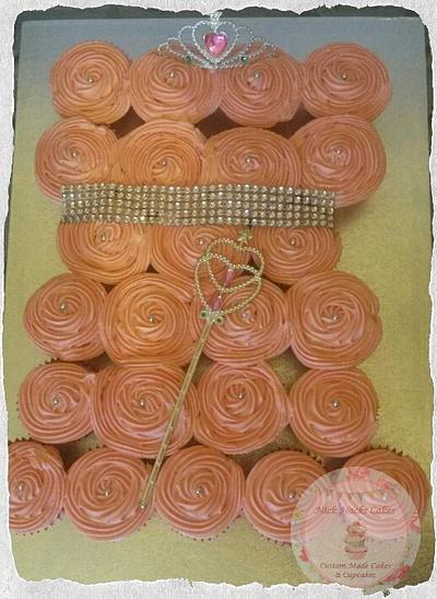 Princess Dress Pullapart Cupcakes Cake - Cake by NickNacksCakes