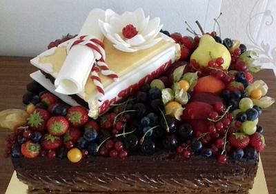Graduation fruit cake - Cake by Ellyys
