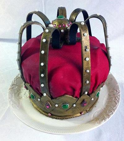 The crown of the Queen - Cake by Maria e Laura Ziviello