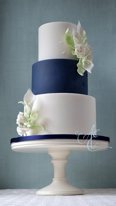Donna - Cake by Amanda Earl Cake Design