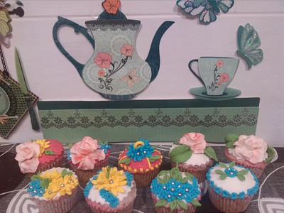 flowers cupcakes - Cake by Catalina Anghel azúcar'arte