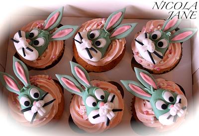 Bugs Bunny Cupcakes - Cake by nicola thompson