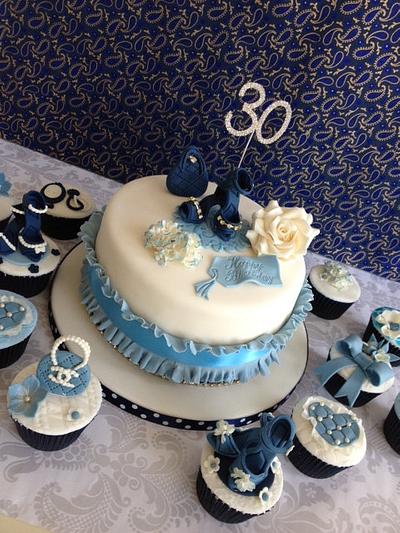 30th Blues - Cake by prettypetal