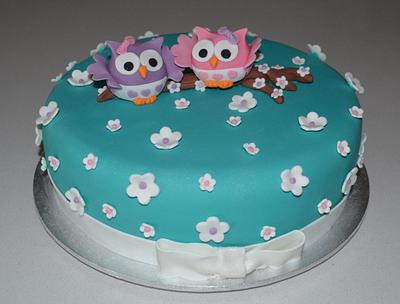 Two little owls - Cake by Marianna's Caking Me Crazy